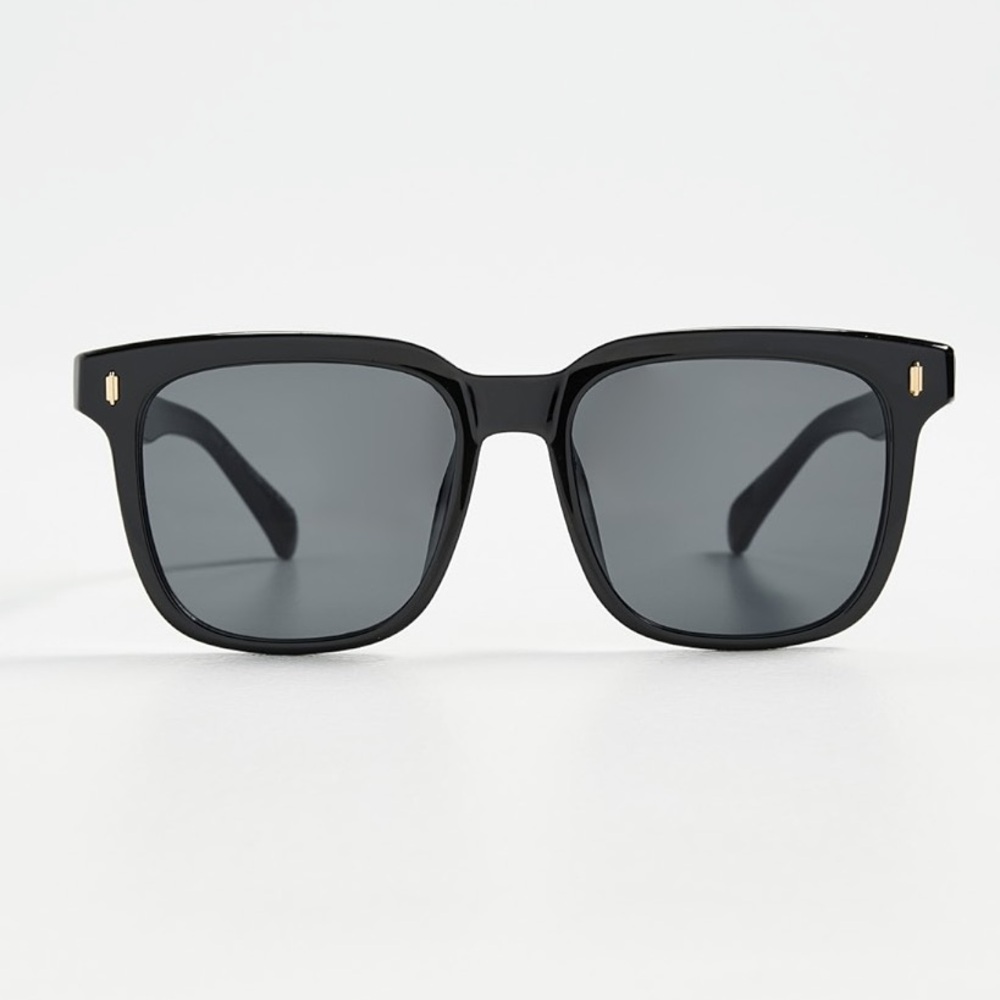 Aire- Black Rectangular Sunglasses
